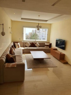 Bel appartement moderne avec piscine